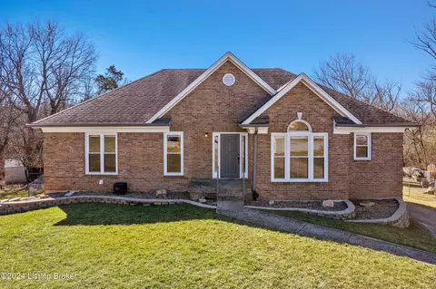 2711 Trumpetvine Rd, Louisville, KY 40220