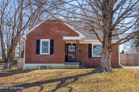 7711 Cecilia Way, Louisville, KY 40219