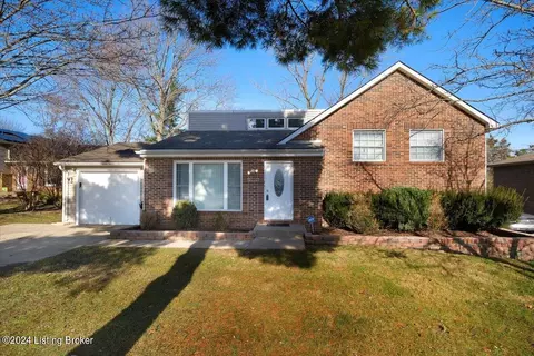 10505 Mcclure Ct, Louisville, KY 40241