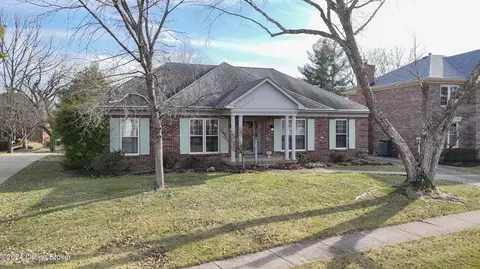 10506 Hobbs Station Rd, Louisville, KY 40223