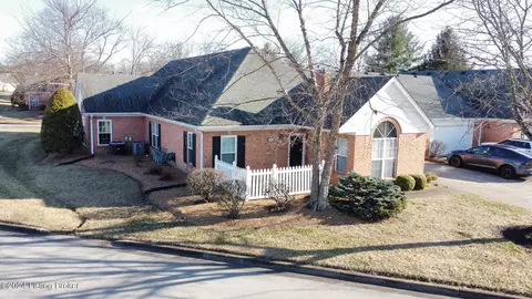 106 Azalea Ct, La Grange, KY 40031