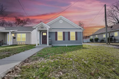 704 W Whitney Ave, Louisville, KY 40215