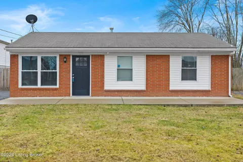 323 Meadowood Rd, Louisville, KY 40229