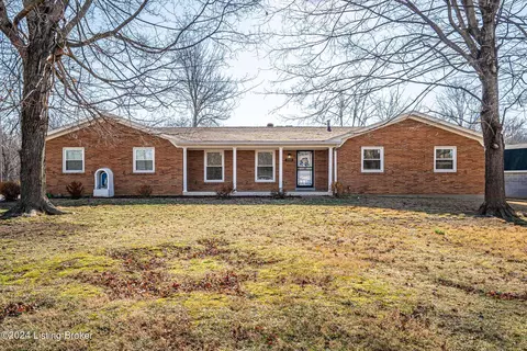 7111 Manslick Rd, Louisville, KY 40214