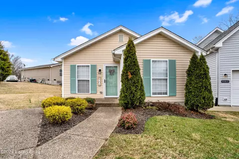 8304 Lake Superior Dr, Louisville, KY 40291