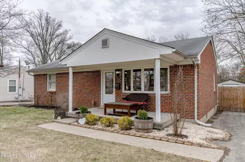 7121 Sky Blue Ave, Louisville, KY 40258