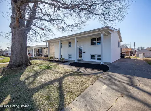 2716 Delor Ave, Louisville, KY 40217