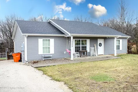 12055 Salt River Rd, Eastview, KY 42732