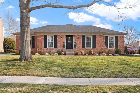 1105 Carlimar Ln, Louisville, KY 40222