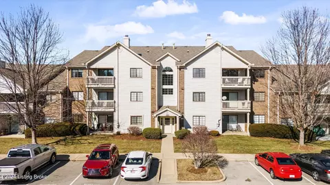 3903 Yardley Ct #102, Louisville, KY 40299