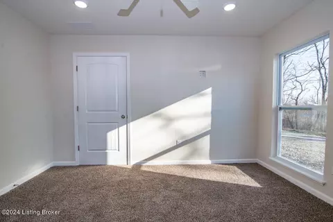 Bedroom - 1320 Arnold School Rd, Webster, KY 40176 photo 3 of 5