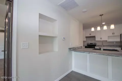 Kitchen - 1320 Arnold School Rd, Webster, KY 40176 photo 7 of 8