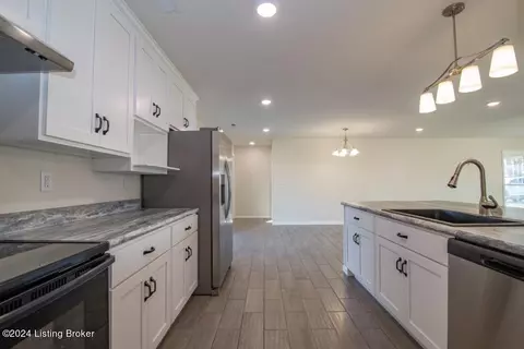 Kitchen - 1320 Arnold School Rd, Webster, KY 40176 photo 6 of 8