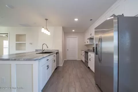 Kitchen - 1320 Arnold School Rd, Webster, KY 40176 photo 2 of 8