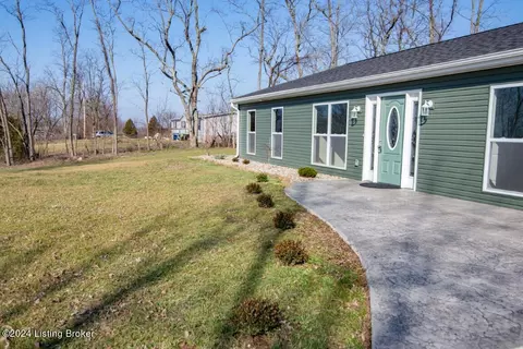 Exterior - 1320 Arnold School Rd, Webster, KY 40176 photo 4 of 14