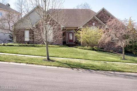 15002 Forest Oaks Dr, Louisville, KY 40245