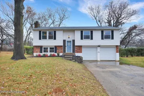 11313 Corston Ct, Louisville, KY 40241