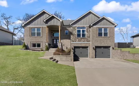 416 Reserves Ct, Simpsonville, KY 40067