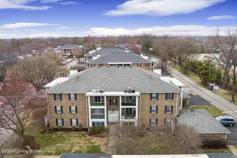 712 Donard Park Ave #712, Louisville, KY 40218
