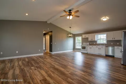 Living - 1674 Weldon Loop Rd, Upton, KY 42784 photo 3 of 3