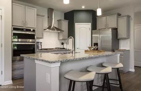 Kitchen - 4119 Cobblestone Ln, La Grange, KY 40031 photo 4 of 8