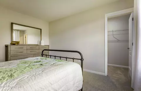 Bedroom - 4119 Cobblestone Ln, La Grange, KY 40031 photo 9 of 13