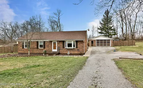 974 Trout Ln, Shelbyville, KY 40065
