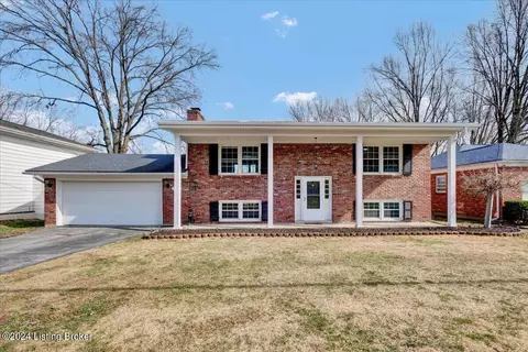 7405 Manslick Rd, Louisville, KY 40214