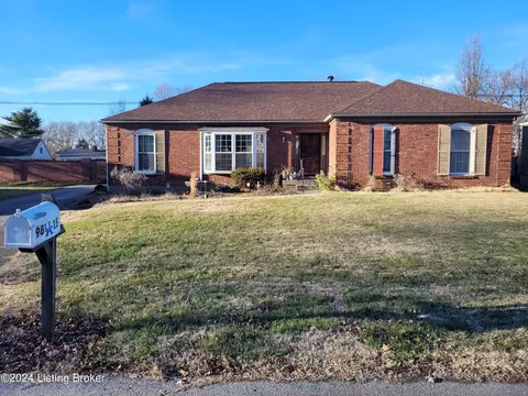 9815 Cypress Creek Dr, Louisville, KY 40241