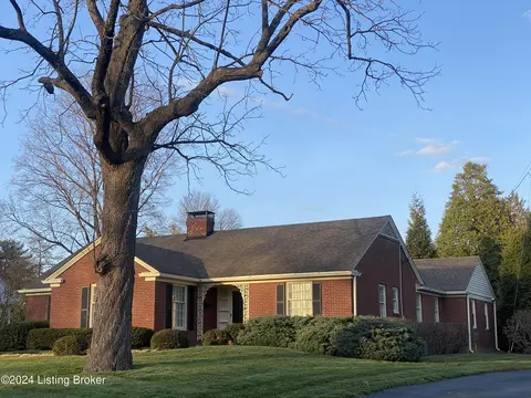 715 Antrim Rd, Louisville, KY 40207