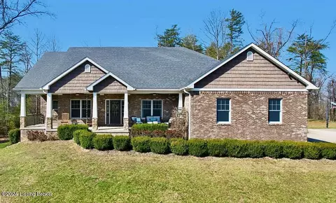 184 Winding Creek Dr, Shepherdsville, KY 40165