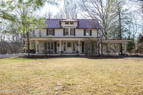 1902 Evergreen Rd, Anchorage, KY 40223