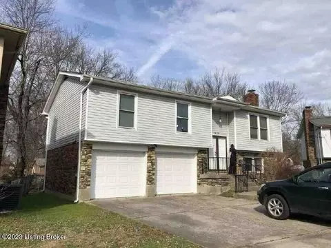 3918 Baymeadow Dr, Louisville, KY 40258