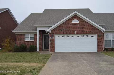 8902 Stara Way, Louisville, KY 40299