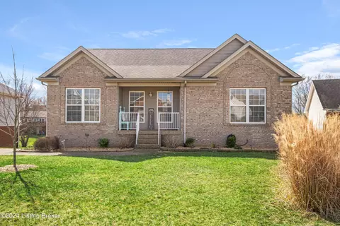 2038 Hearthside Cir, Shelbyville, KY 40065