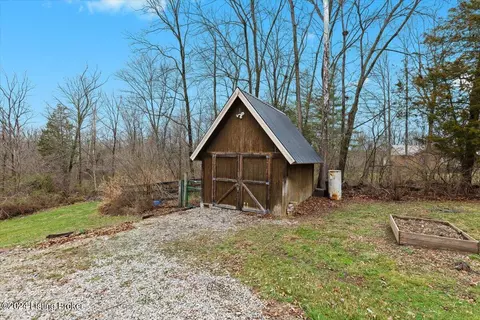 Exterior - 169 Locust Ln, Pendleton, KY 40055 photo 5 of 10