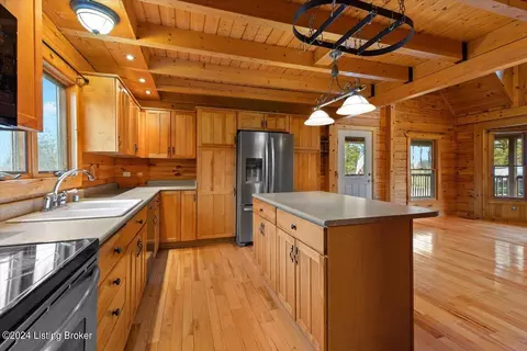 Kitchen - 169 Locust Ln, Pendleton, KY 40055 photo 3 of 5