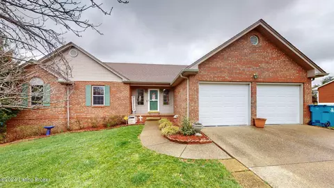 707 Spruce Ln, Elizabethtown, KY 42701