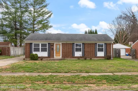 11209 Torrington Rd, Louisville, KY 40272