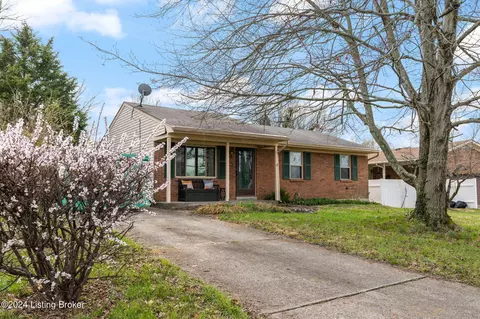 5002 Woodsend Rd, Louisville, KY 40229