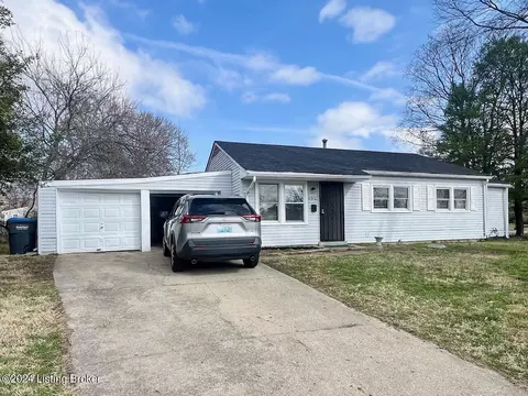 4316 Pruitt Ct, Louisville, KY 40218