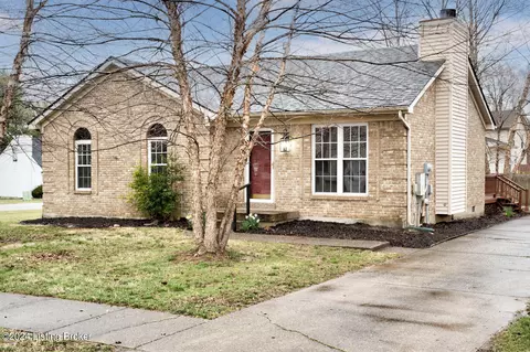 8727 Loch Lea Ln, Louisville, KY 40299