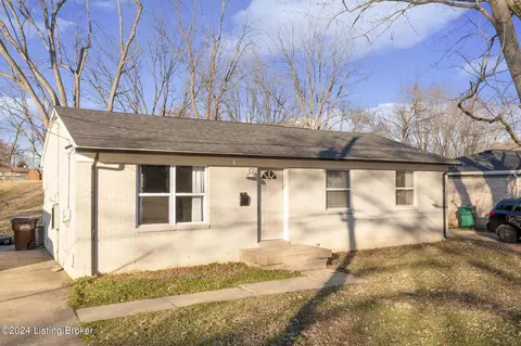 5401 Alicante Ln, Louisville, KY 40272