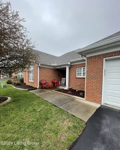 9601 Mcneely Lake Dr #9601, Louisville, KY 40229