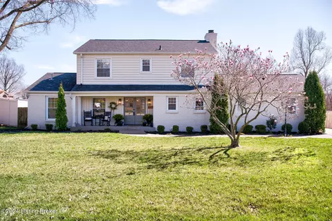 2701 Windsor Forest Dr, Louisville, KY 40272