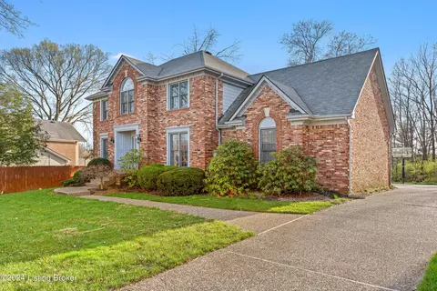 502 Foxwick Ct, Louisville, KY 40223