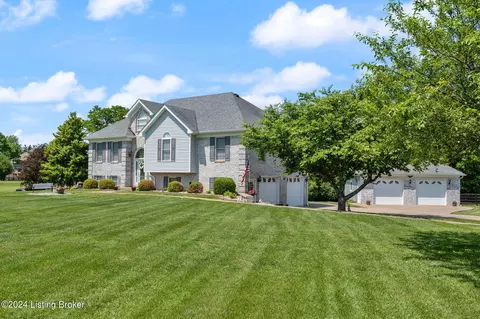 475 Equinox Blvd, Mount Washington, KY 40047