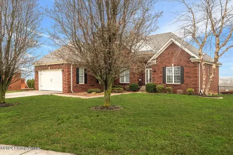 469 Oak Tree Way, Taylorsville, KY 40071