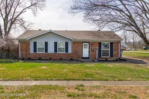 2806 Marguerite Dr, Louisville, KY 40216