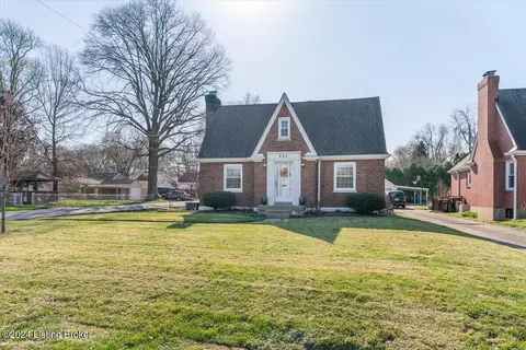 940 Ardmore Dr, Louisville, KY 40217